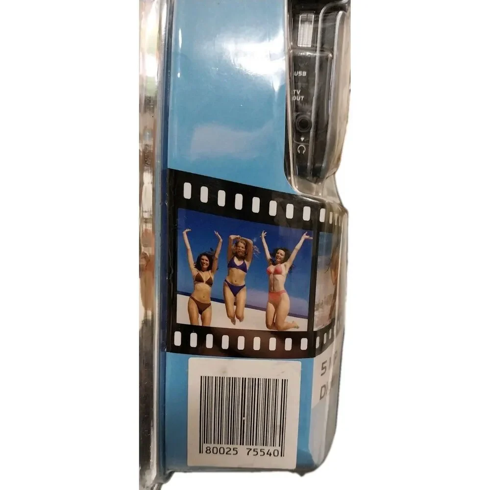 DXG Digital Camera DGX-565V Silver5 Megapixel Res: 720x480 / 2.4
